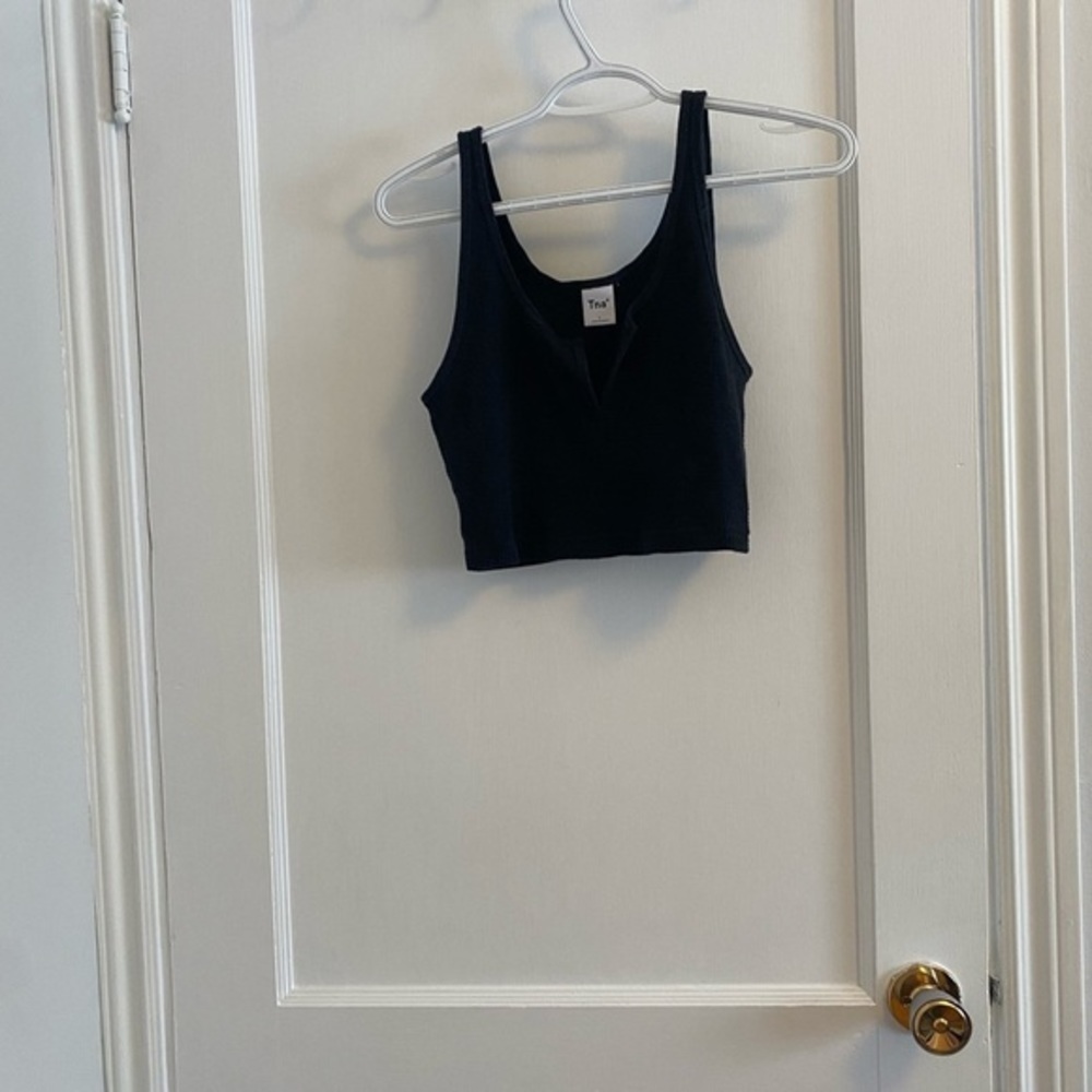 Aritzia size large